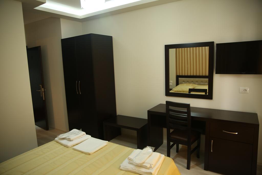 Hotel Pogradeci Ruang foto