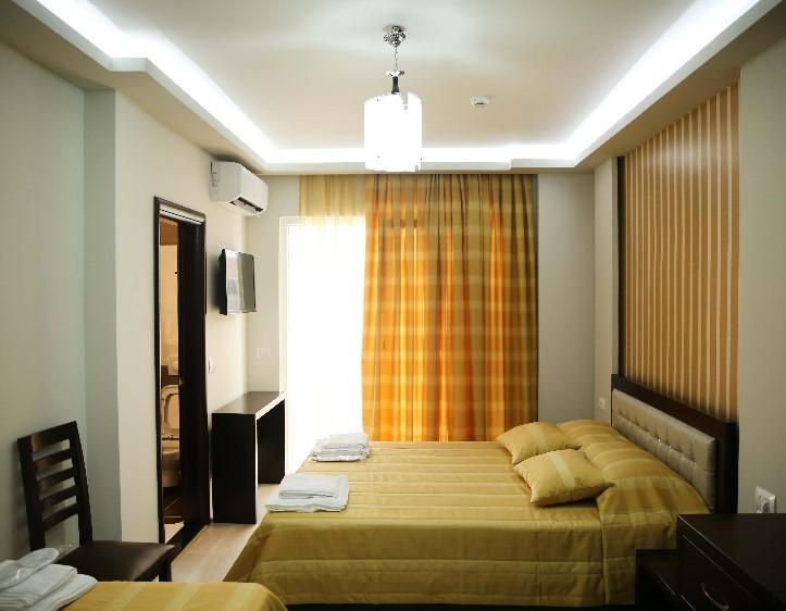 Hotel Pogradeci Bagian luar foto