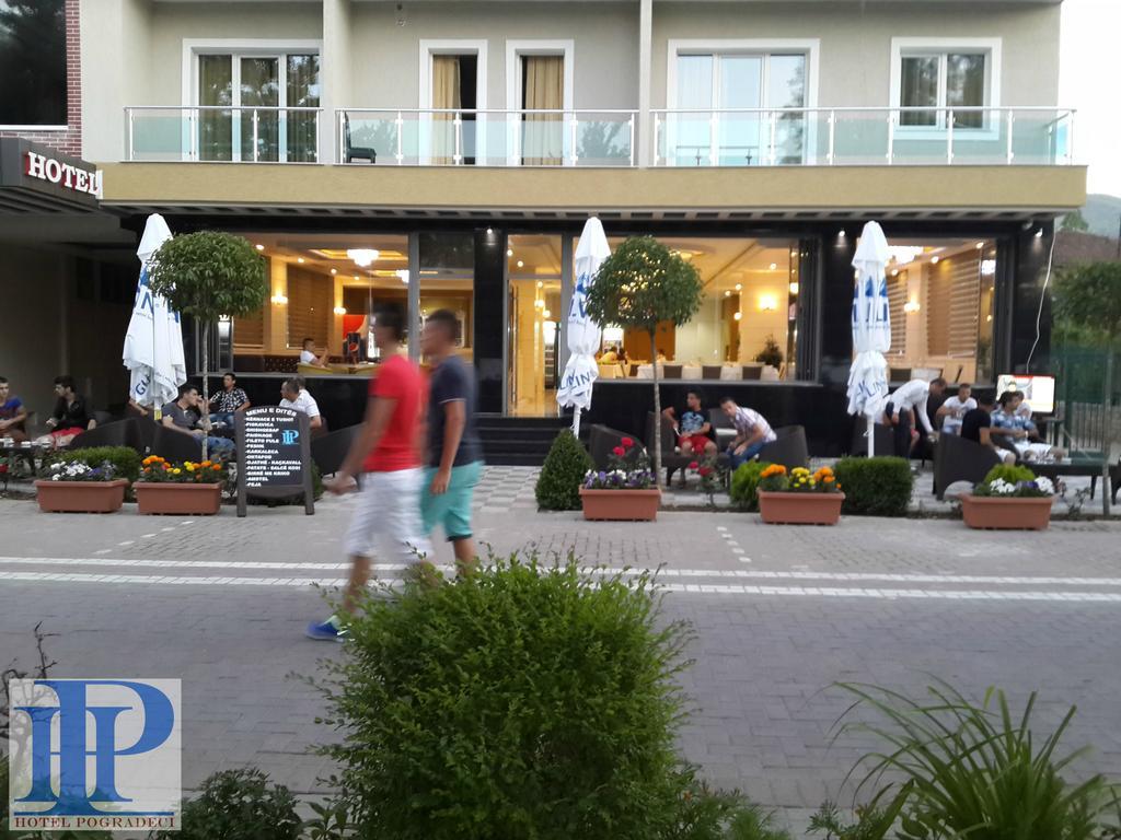Hotel Pogradeci Bagian luar foto